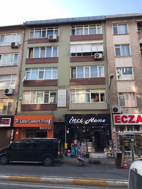 İstanbul Acıbadem Caddesinde 4+1 Satılık Daire