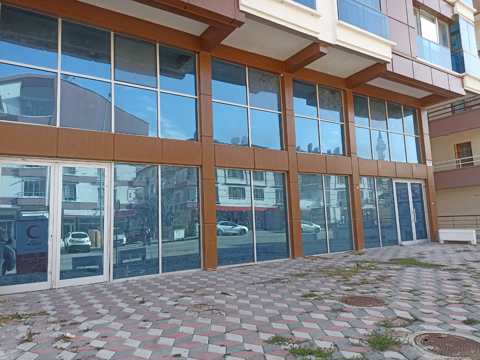 Ankara Mamak Misket Mahallesinde Depolu Asma Katlı 853 m² Satılık Dükkan