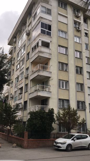 İzmir Çiğli Esentepe Mahallesinde 3+1 103 m² Satılık Daire