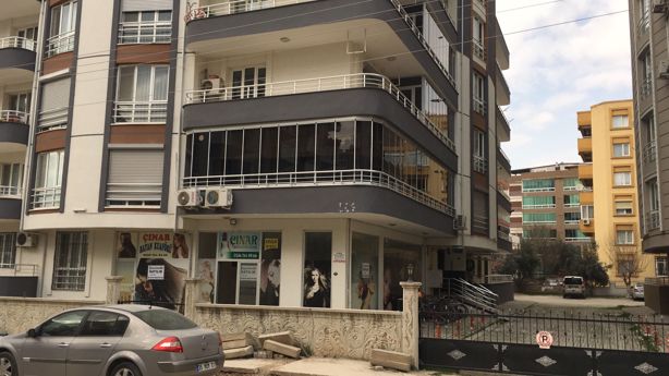 İzmir Torbalı Cumhuriyet Mahallesinde 70 m² Satılık Dükkan